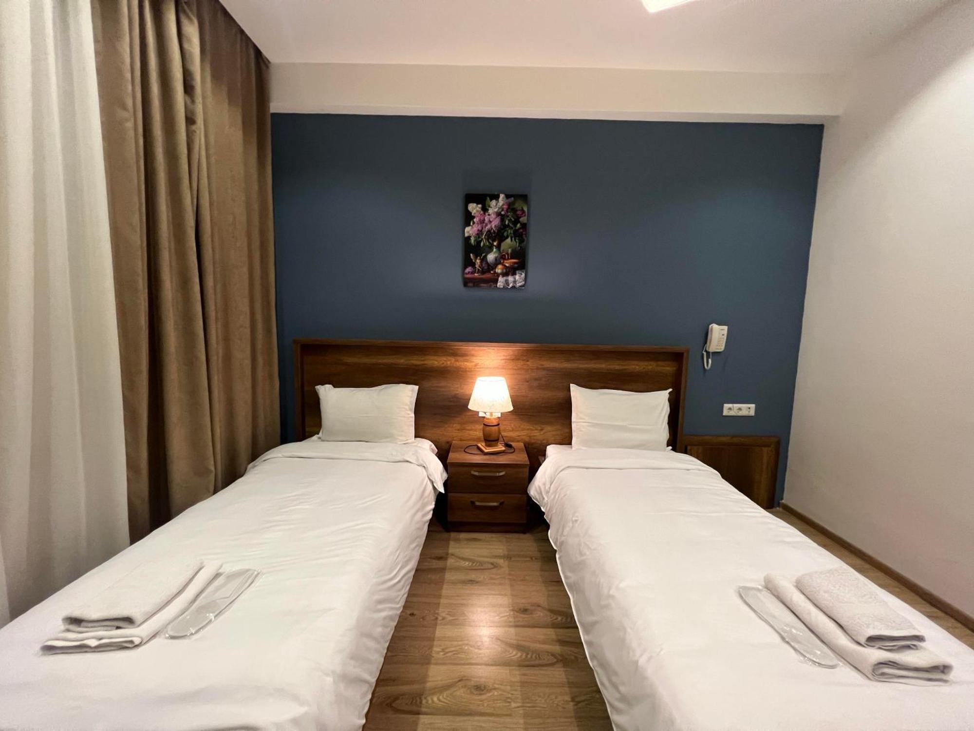 Hotel King Tom Tiflis Dış mekan fotoğraf