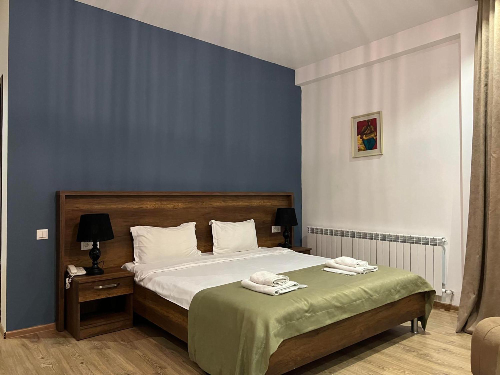 Hotel King Tom Tiflis Dış mekan fotoğraf