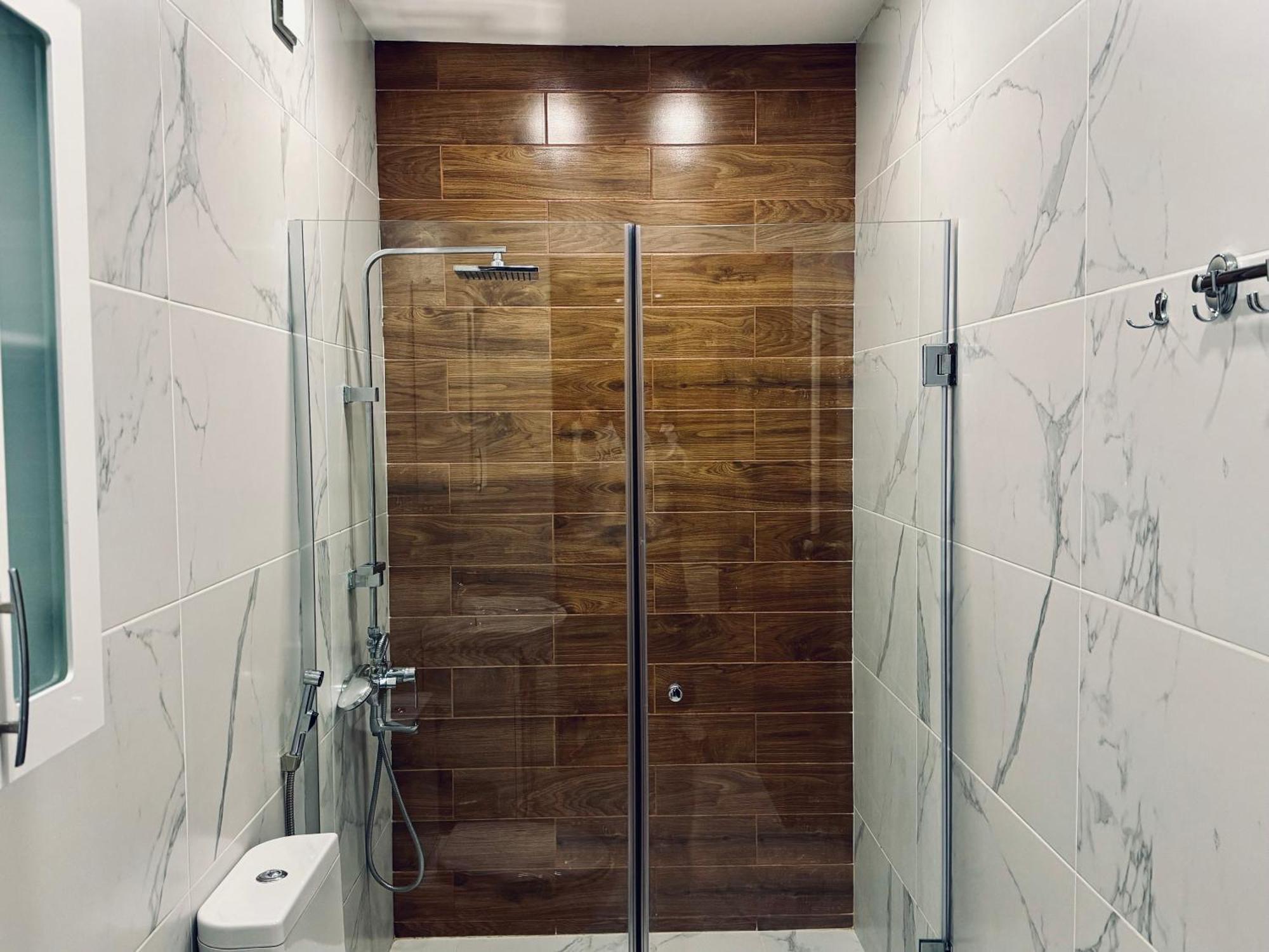 Hotel King Tom Tiflis Dış mekan fotoğraf