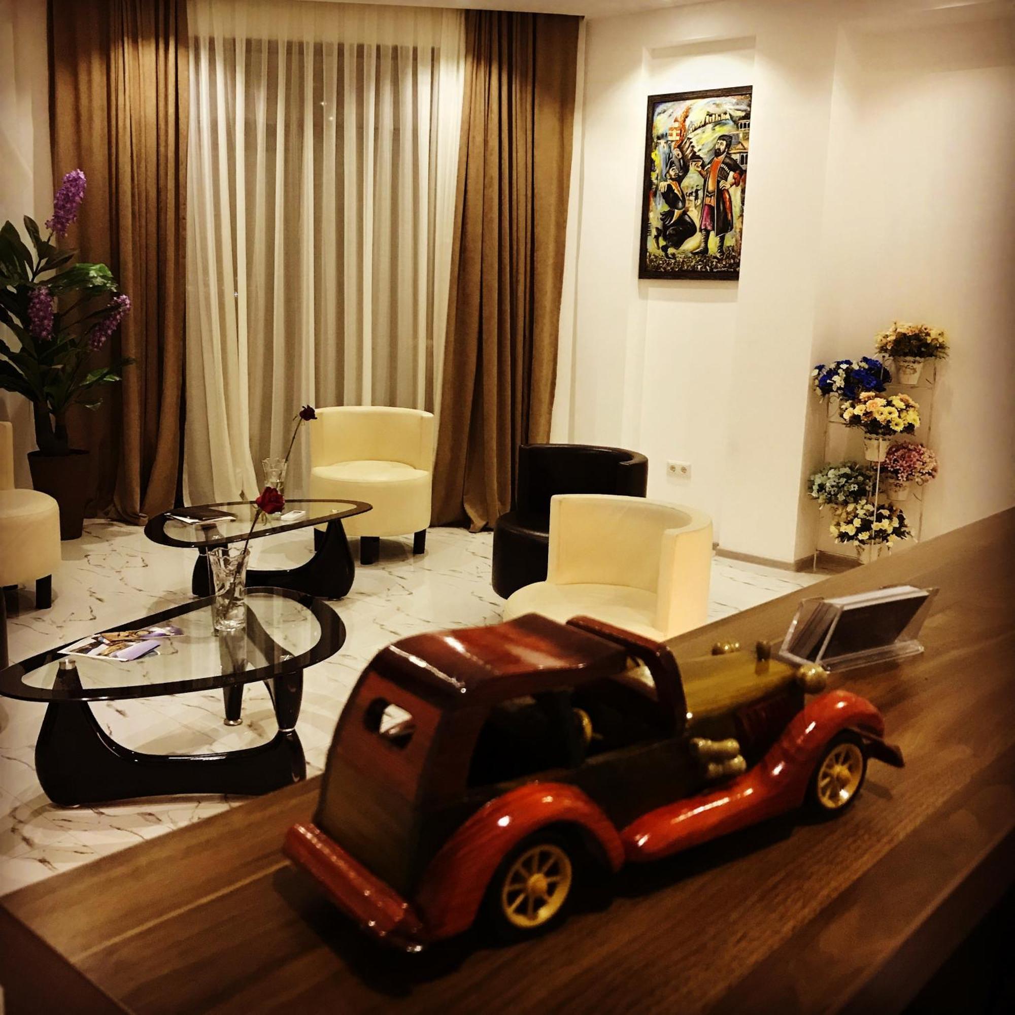Hotel King Tom Tiflis Dış mekan fotoğraf