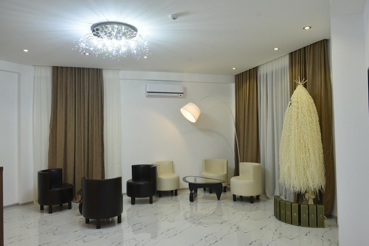 Hotel King Tom Tiflis Dış mekan fotoğraf